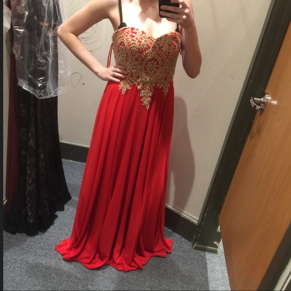 Formal Prom/Homecoming Dress - Picture 3 of 7